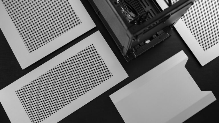 Best Mini ITX PC Cases (2026) - 9meters