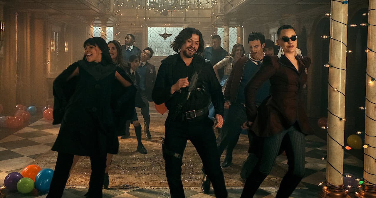 Behind the 'Footloose' Dance Scene in 'Umbrella Academy' - Netflix Tudum